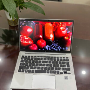 HP Elitebook 830 G8  i7-10510U/ RAM 16GB / SSD 512GB / 13.3” FUL HD