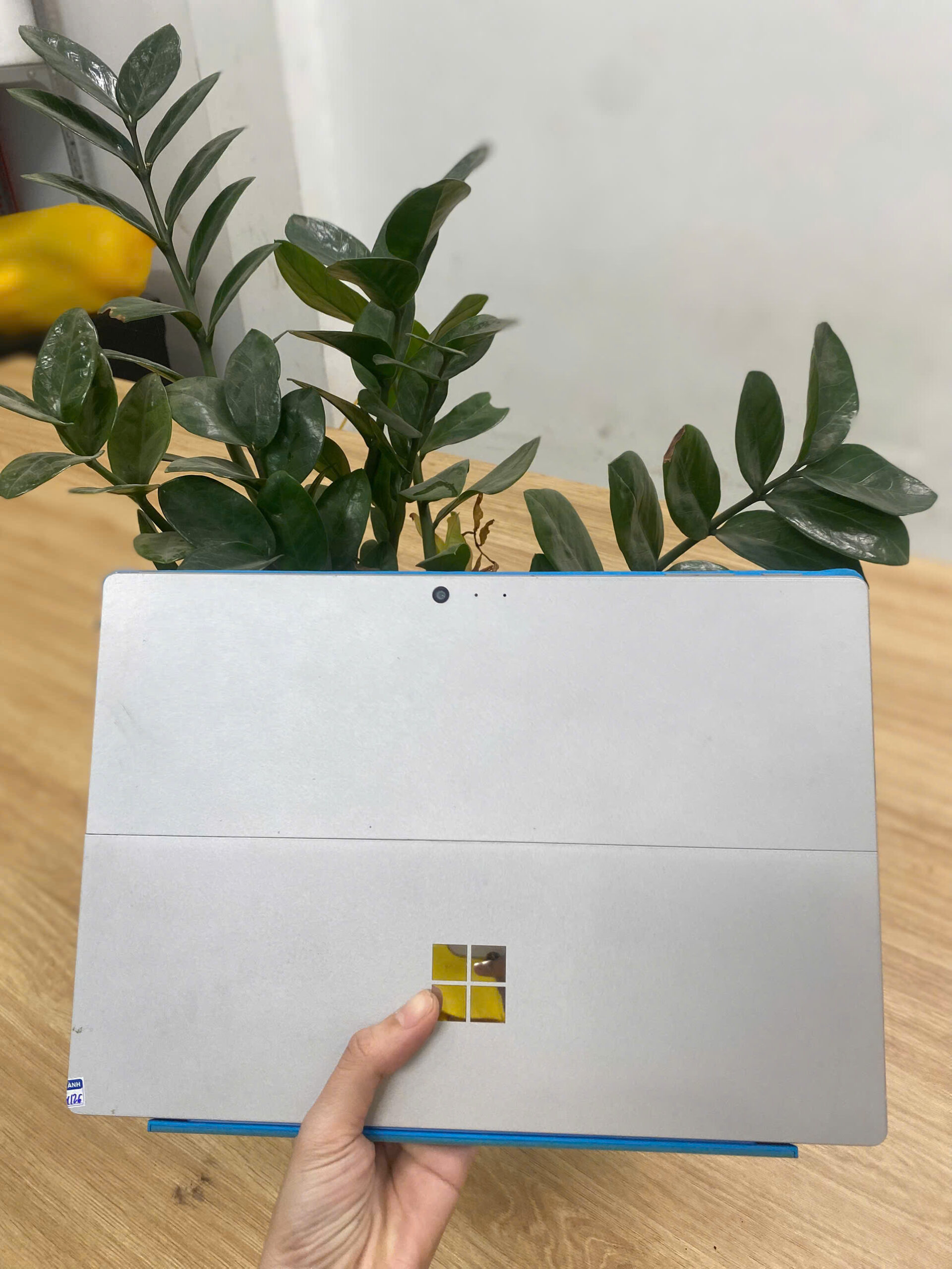 Intel Core i5 - 8350U/ RAM 8 GB/ SSD 128GB/ Màn hình12.3 ich - Ảnh 2
