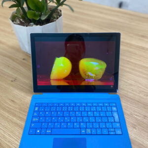 Intel Core i5 - 8350U/ RAM 8 GB/ SSD 128GB/ Màn hình12.3 ich