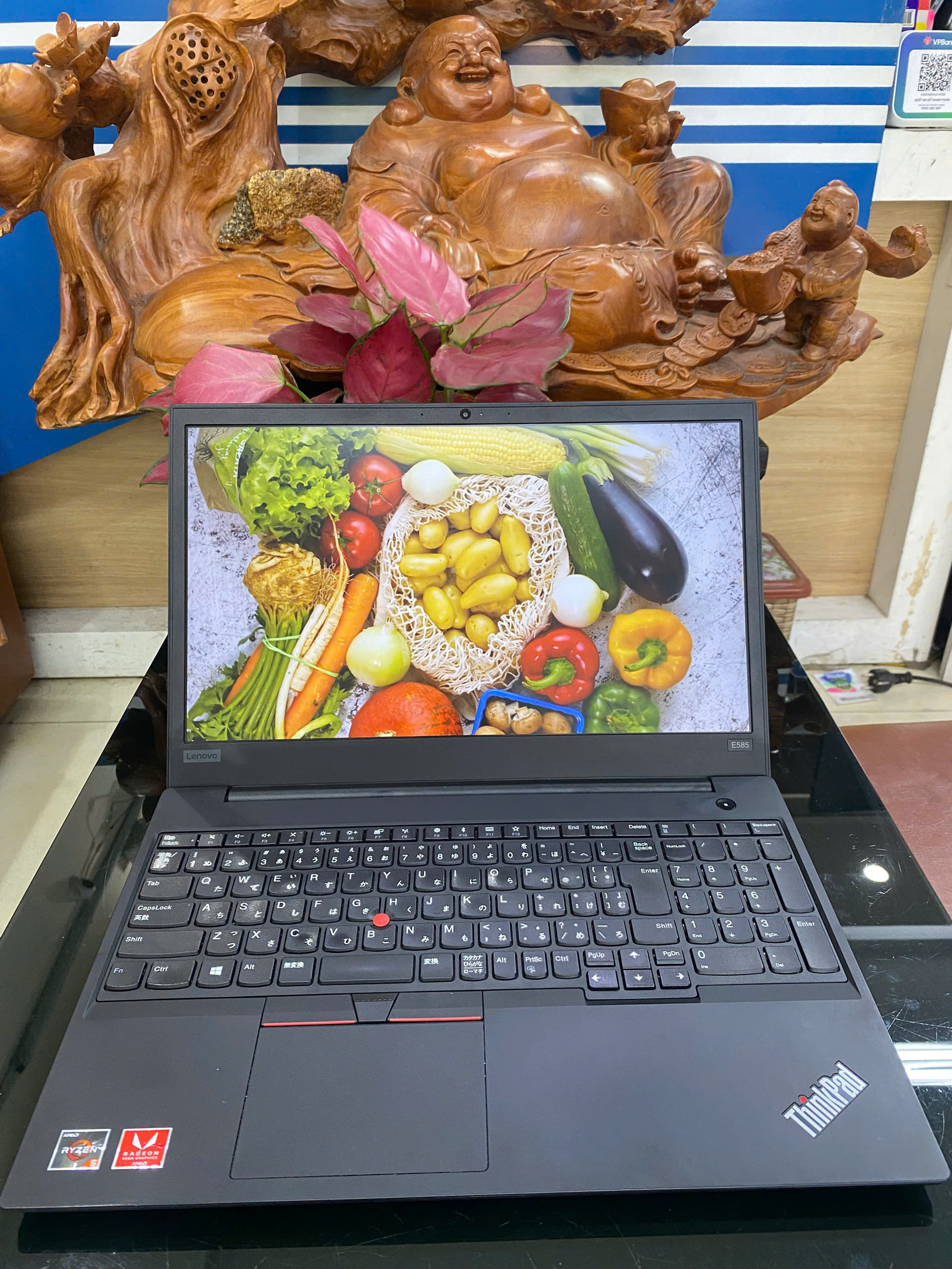 Lenovo Thinkpad E585 - AMD Ryzen 5-2500U/ RAM 8GB/ SSD 256GB Màn Hình 15.6 inch