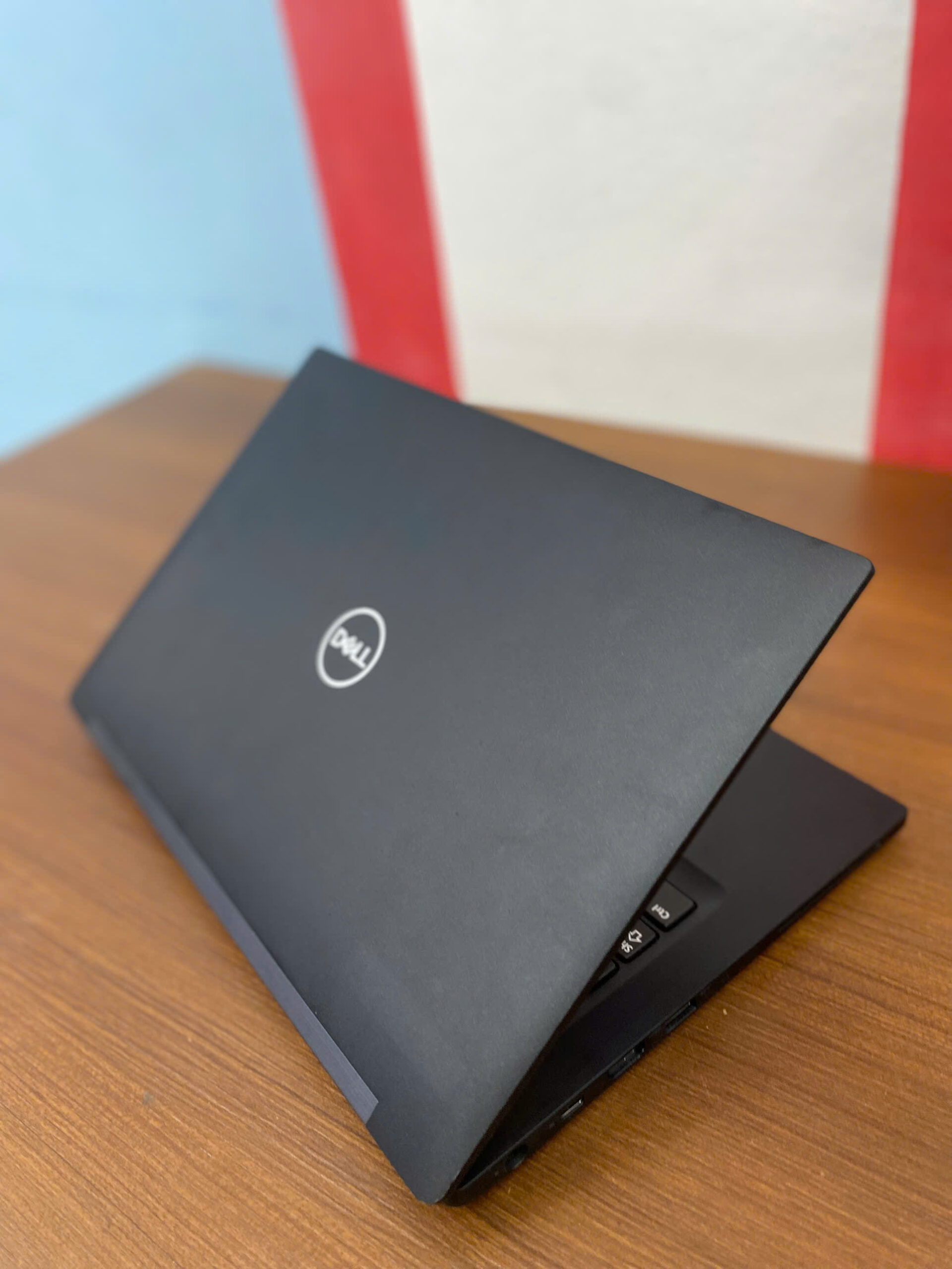 Dell Latitude 7390/ i5-8350U/ RAM 8GB/ SSD 256 / Màn 13.3" FullHD Cảm ứng - Ảnh 4
