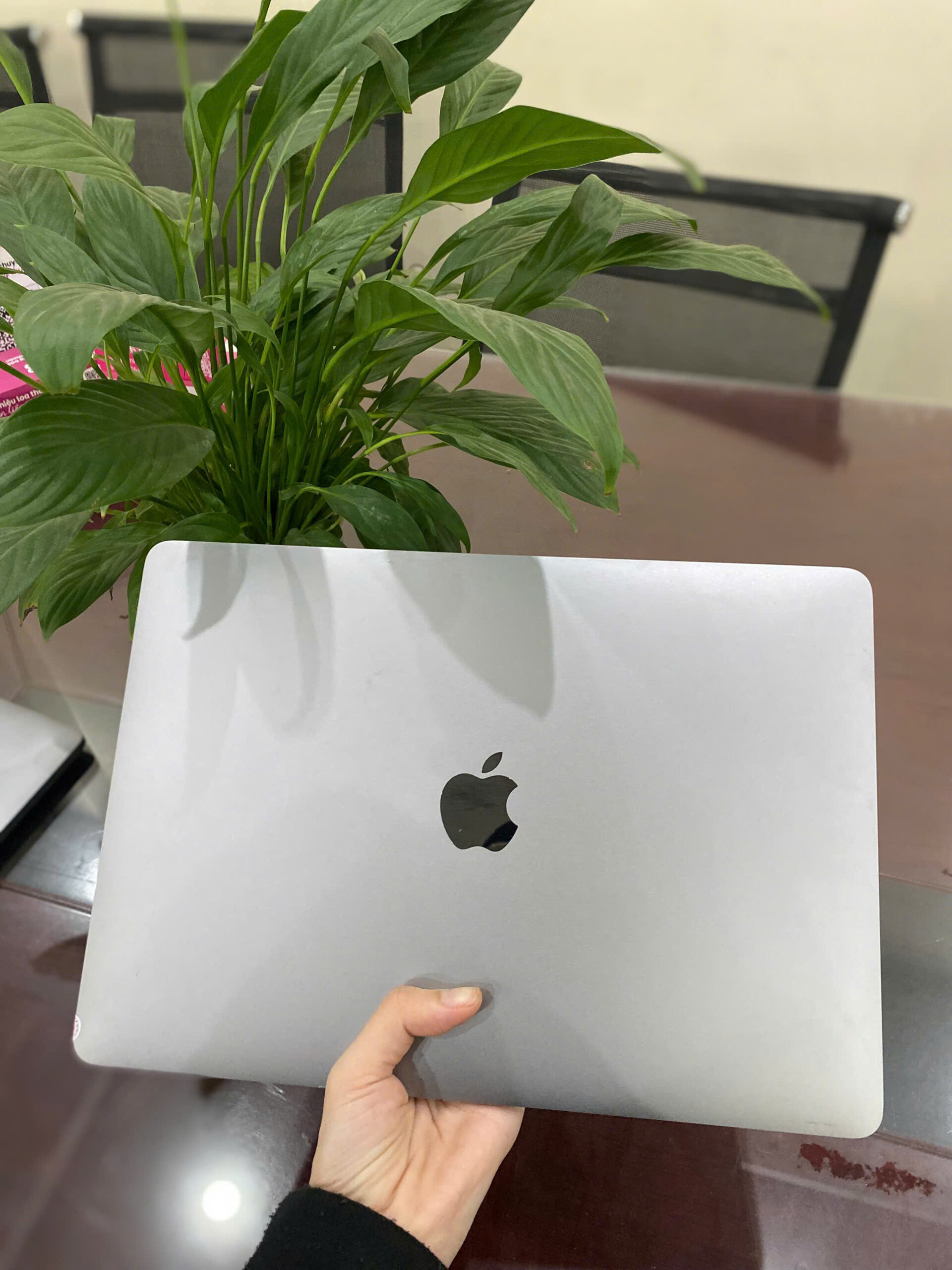 MacBook Pro 2019 Intel Core i7/ RAM 16GB/ SSD 256GB 13.3inch - Ảnh 2